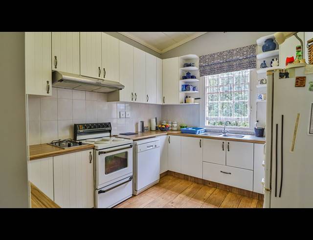 3 BEDROOM FREESTANDING FOR SALE IN BLACKRIDGE